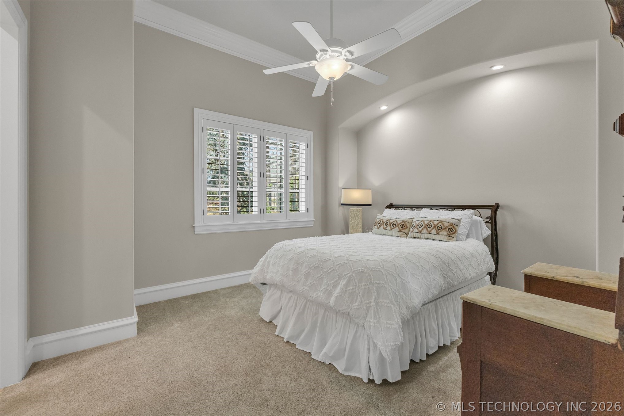 6009 E 117th Place