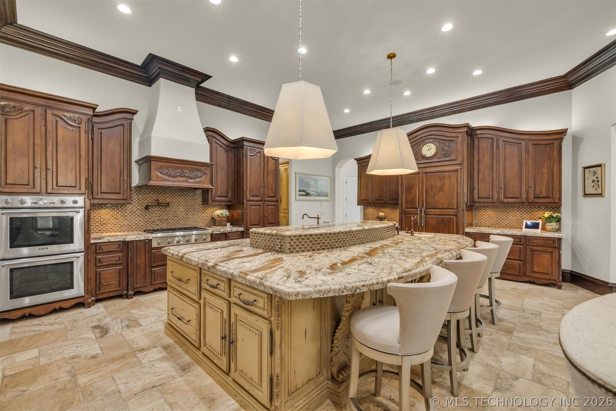 6009 E 117th Place