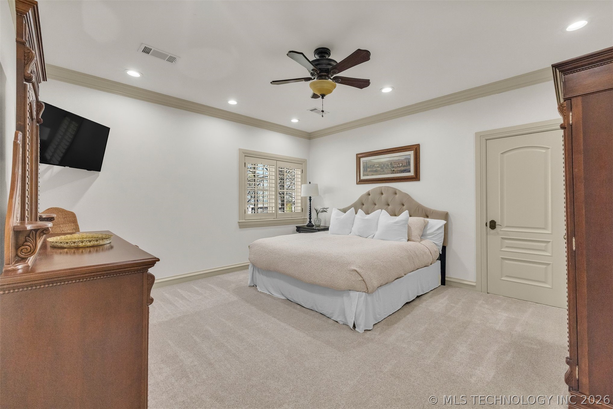 6009 E 117th Place