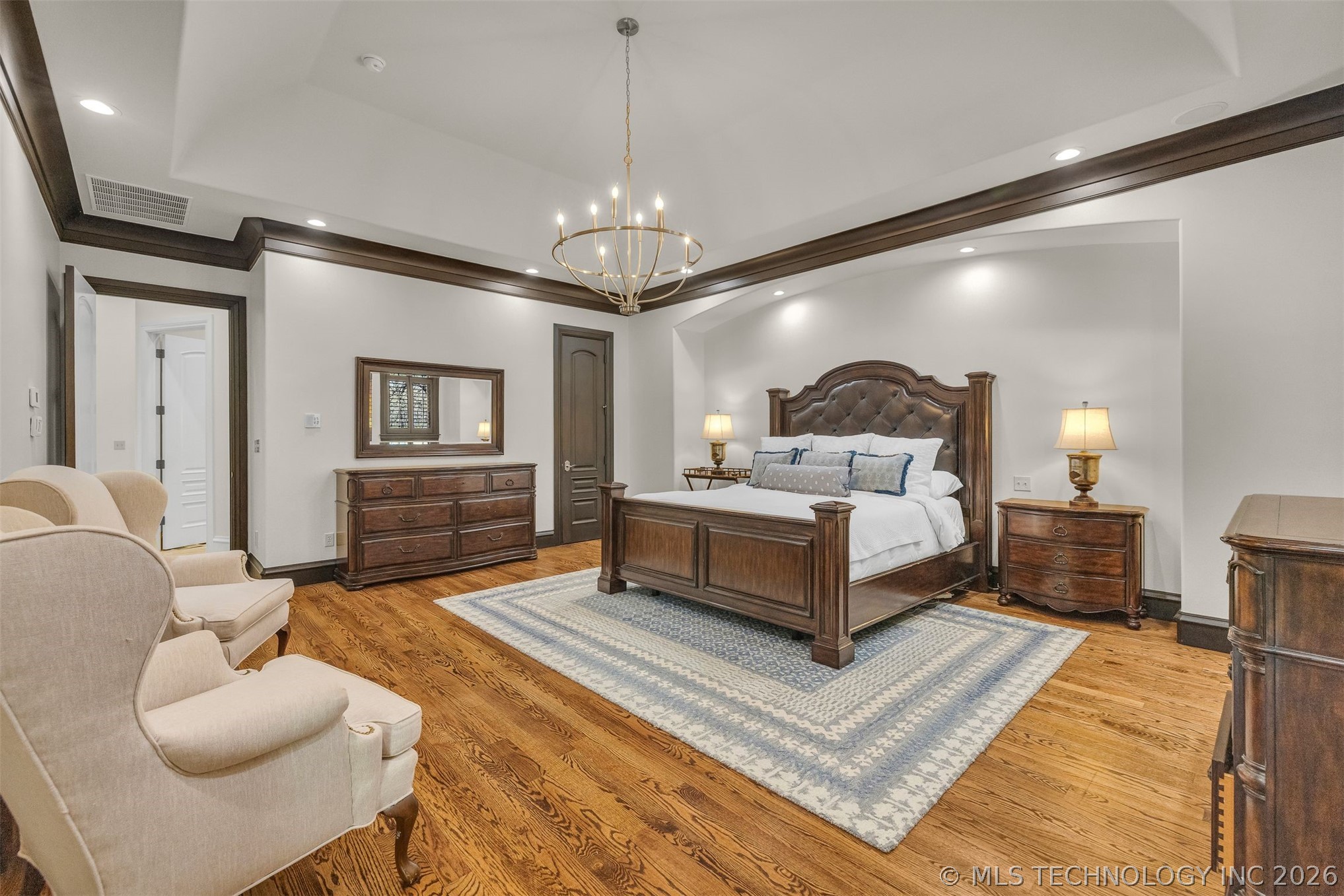 6009 E 117th Place