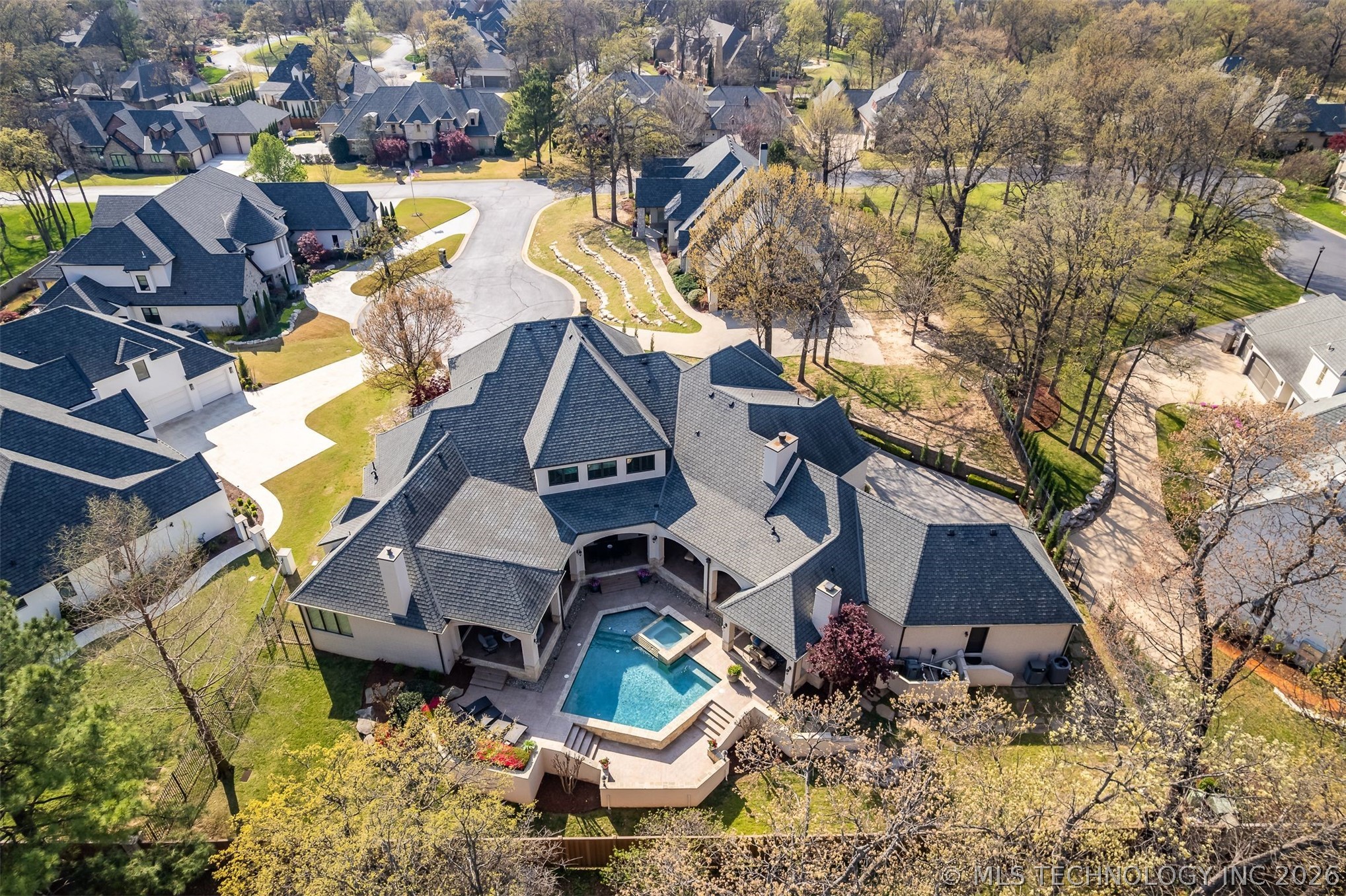 6009 E 117th Place