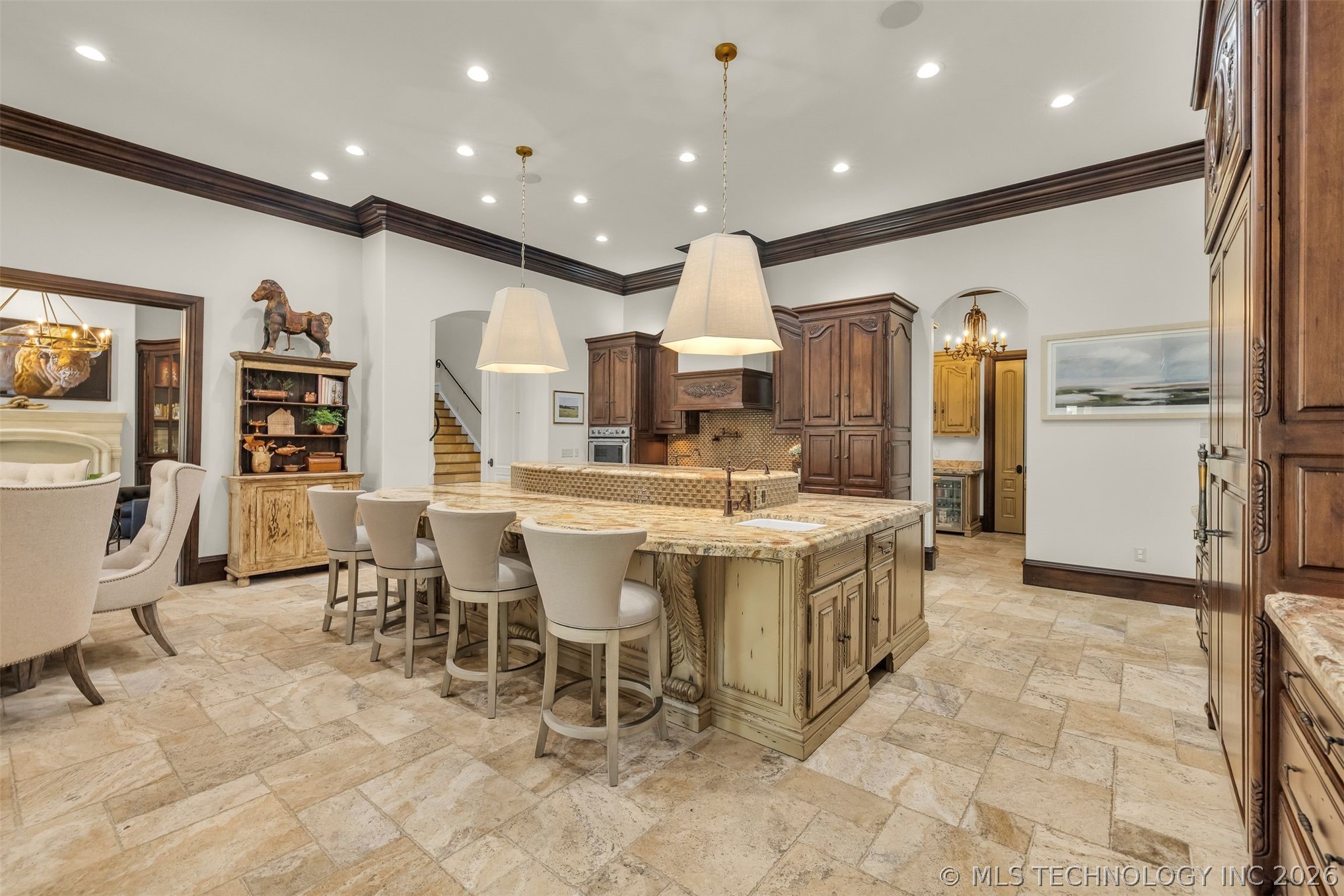 6009 E 117th Place