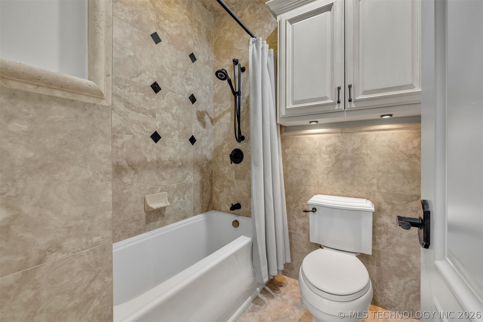 6009 E 117th Place