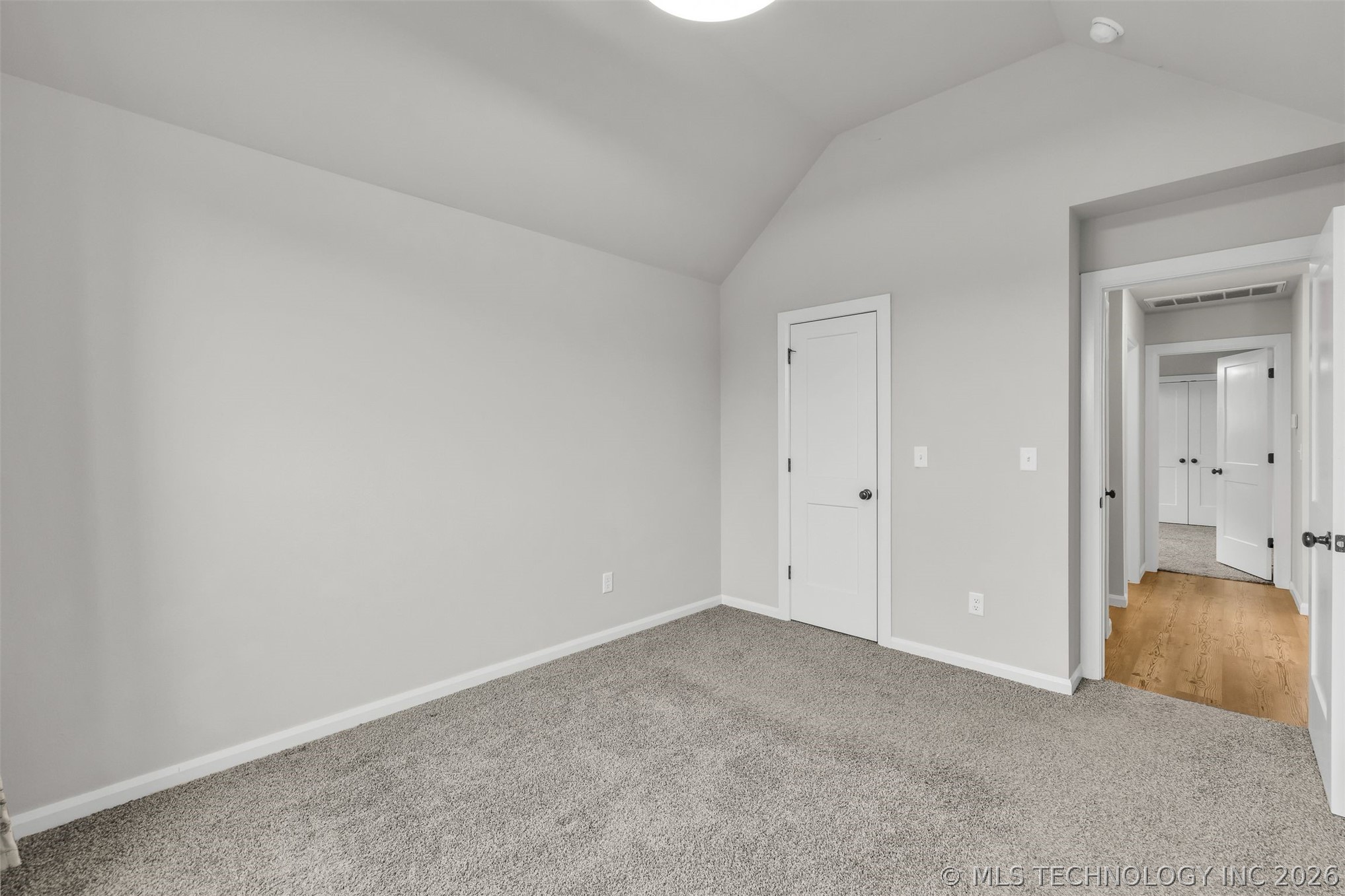 1212 N Dogwood Avenue W