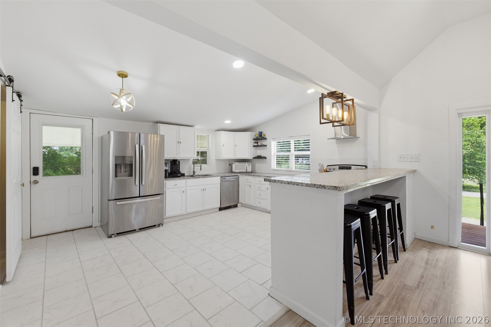 125 W Walnut Street