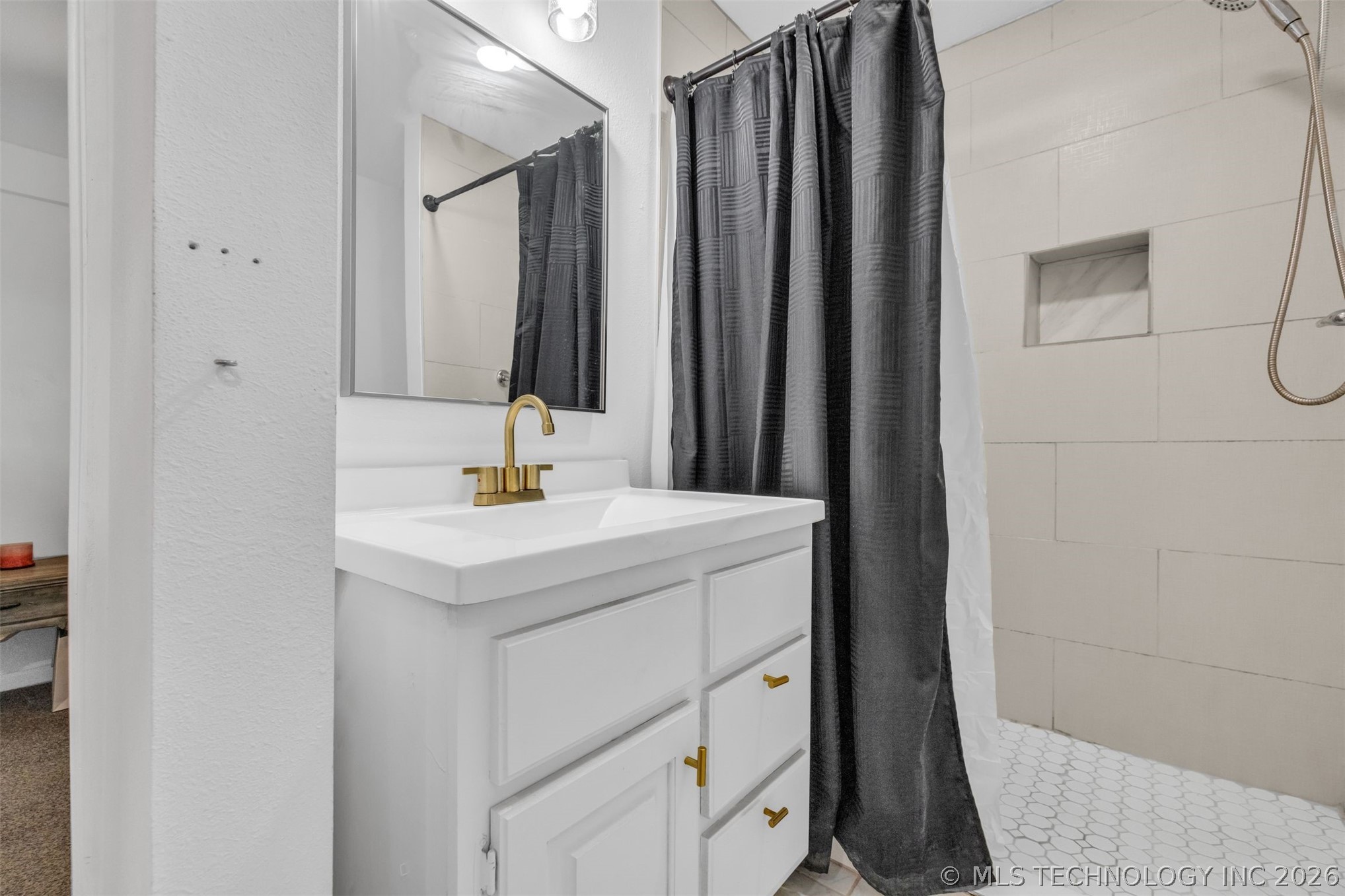 125 W Walnut Street