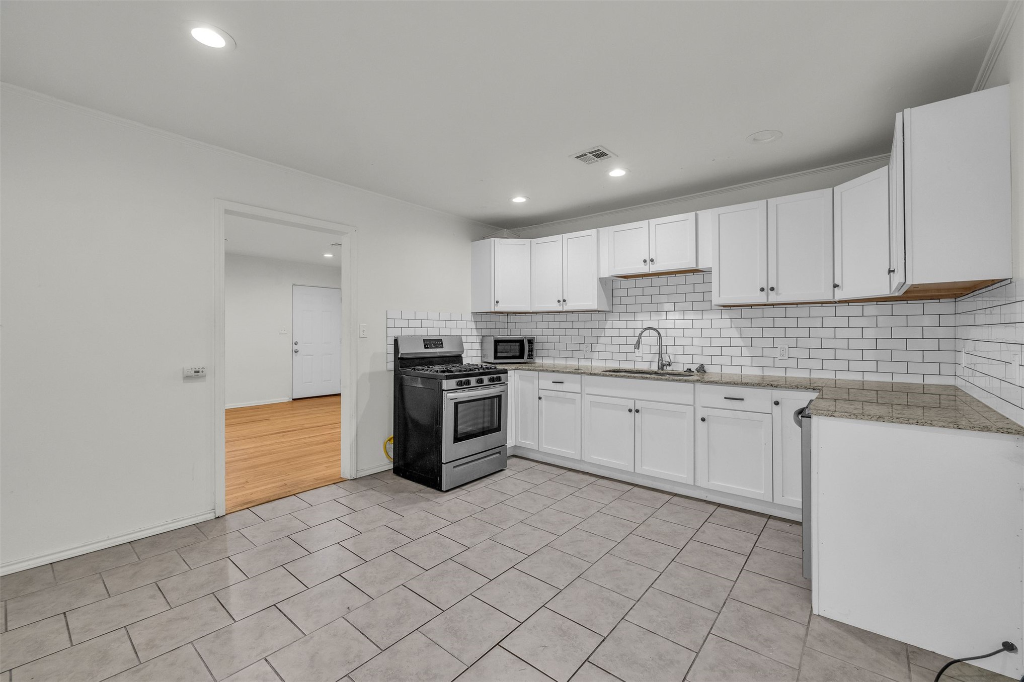 44 S 71st East Avenue