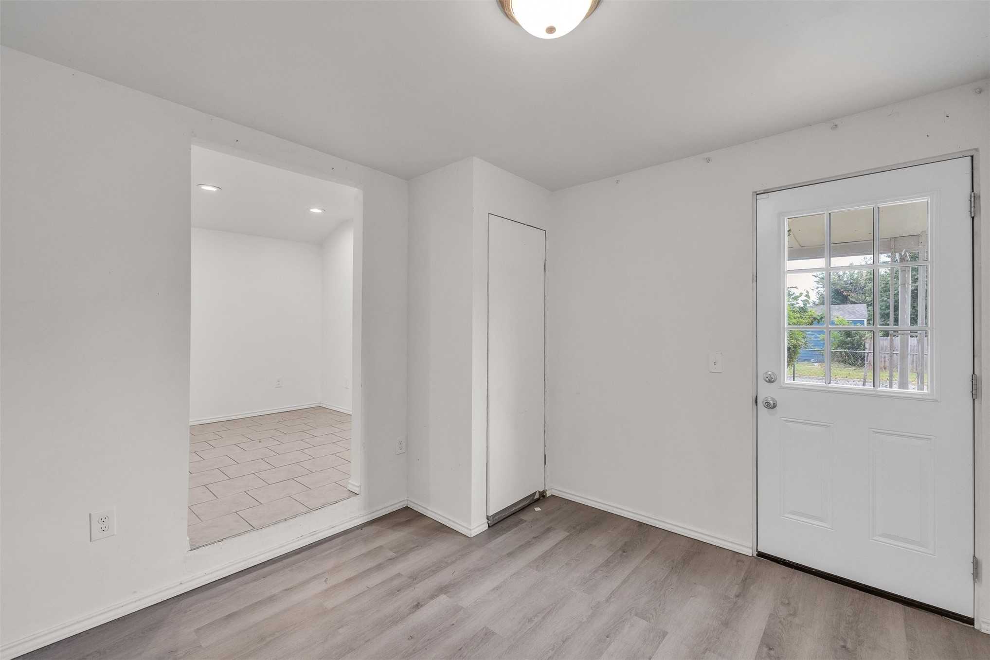 44 S 71st East Avenue