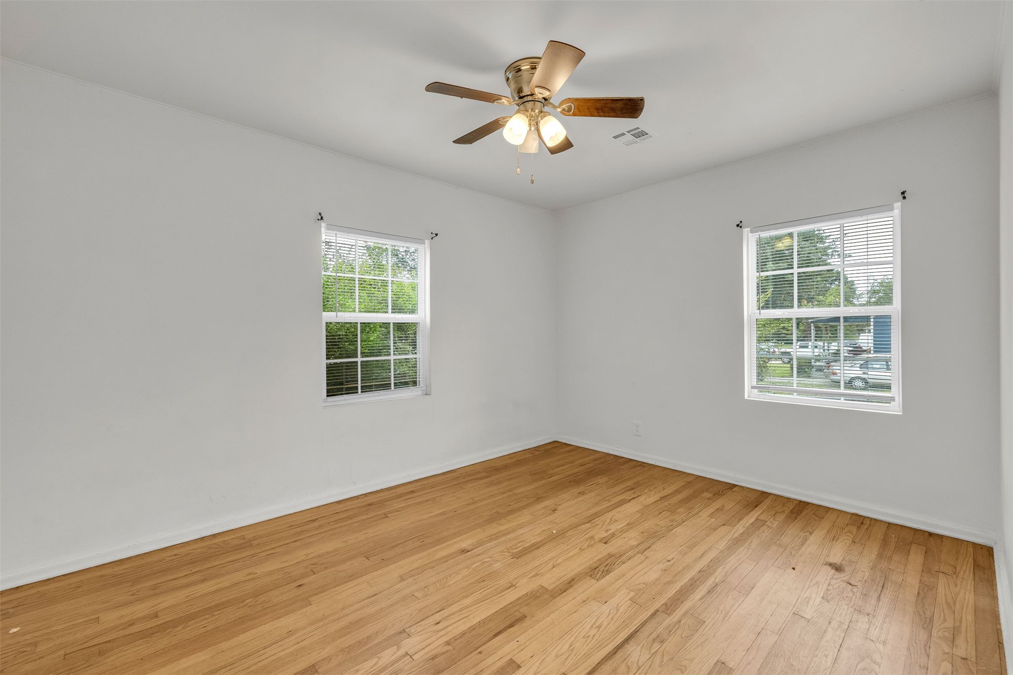 44 S 71st East Avenue