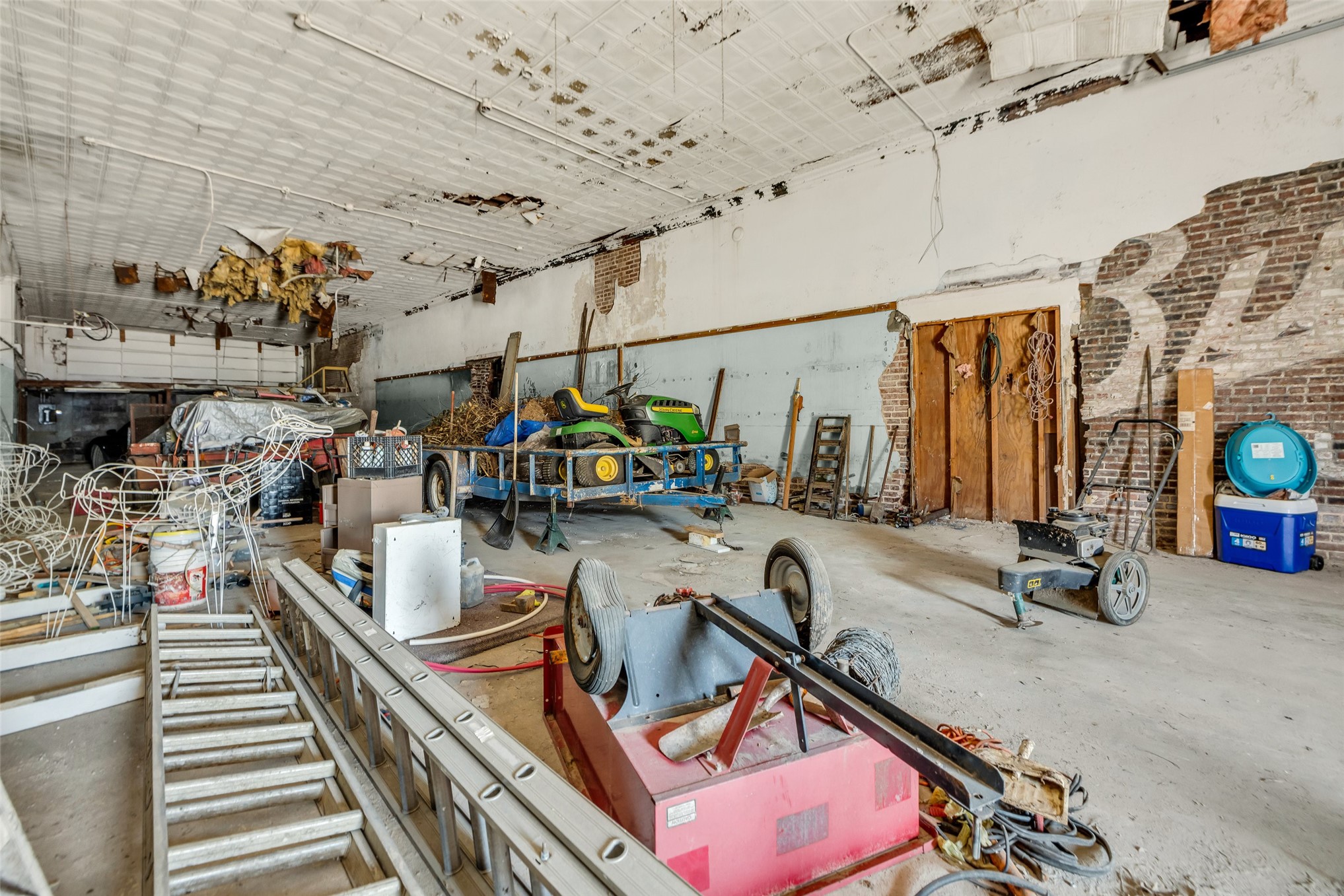 110 N Okmulgee Avenue