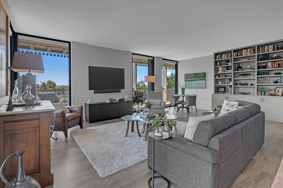 2300 S Riverside Drive 3F