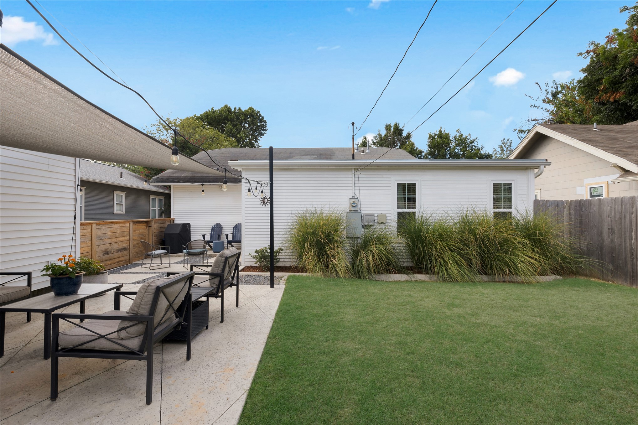 1819 E 16th Place