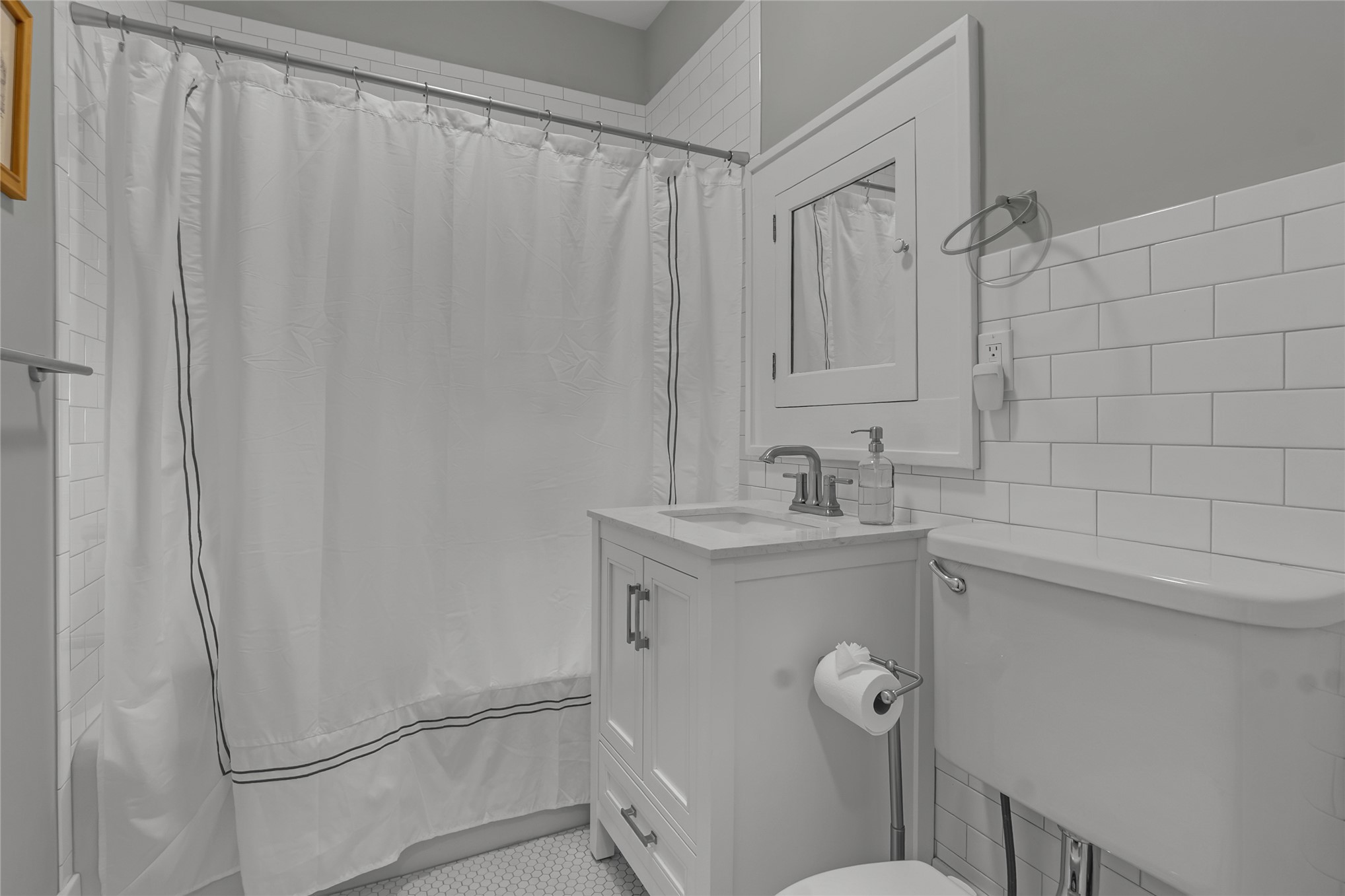 1819 E 16th Place