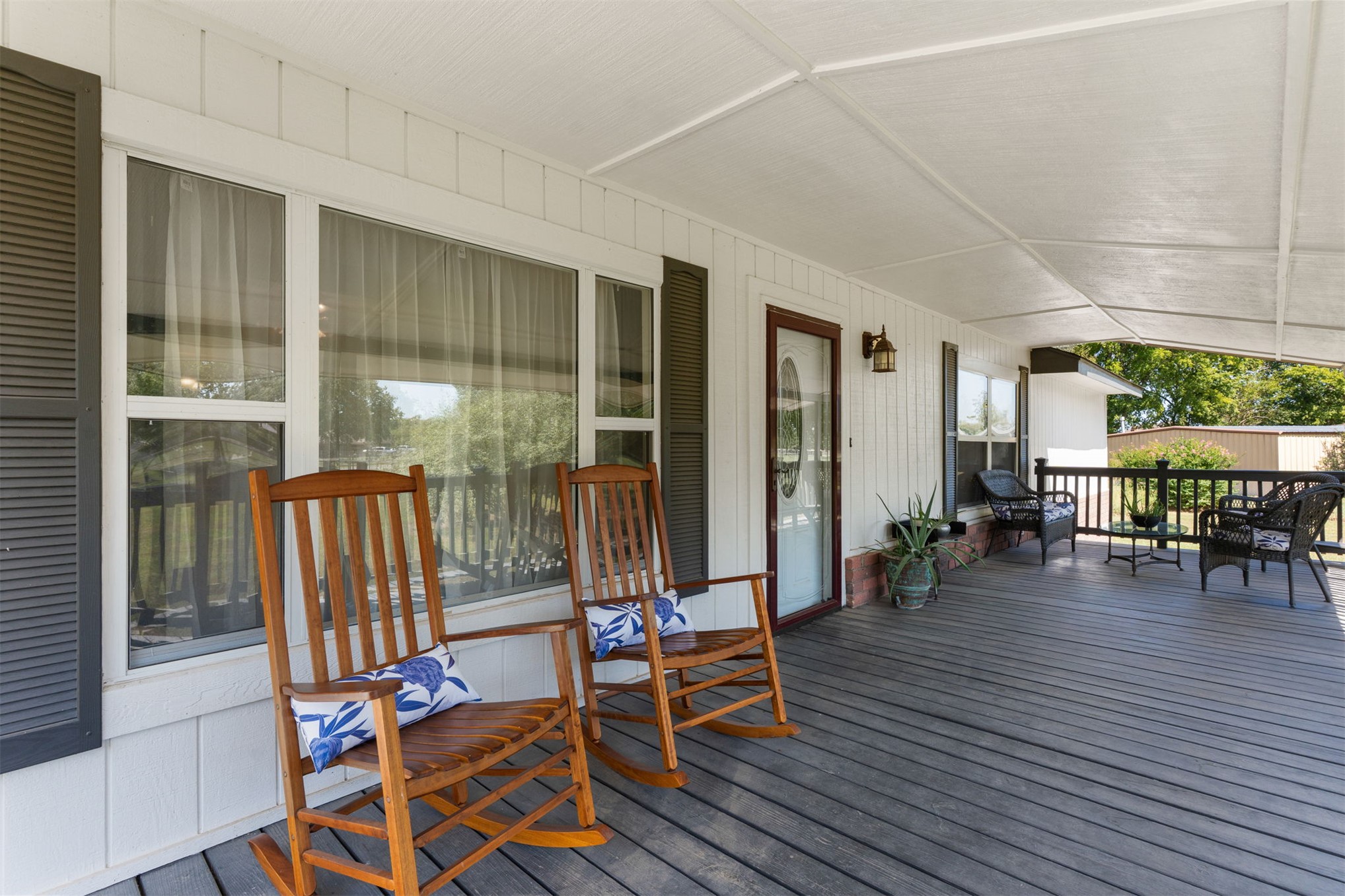 1520 S Lynn Lane Road