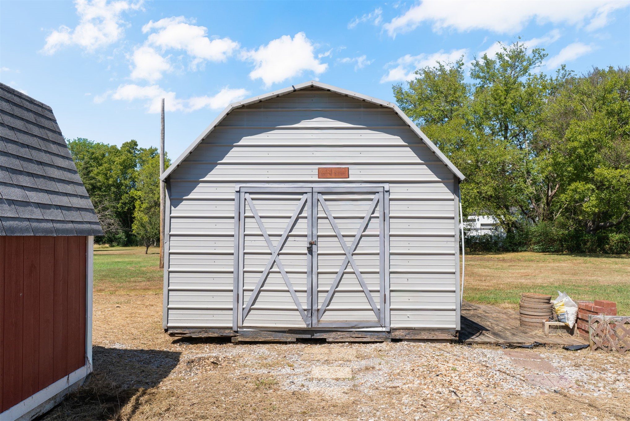 1520 S Lynn Lane Road