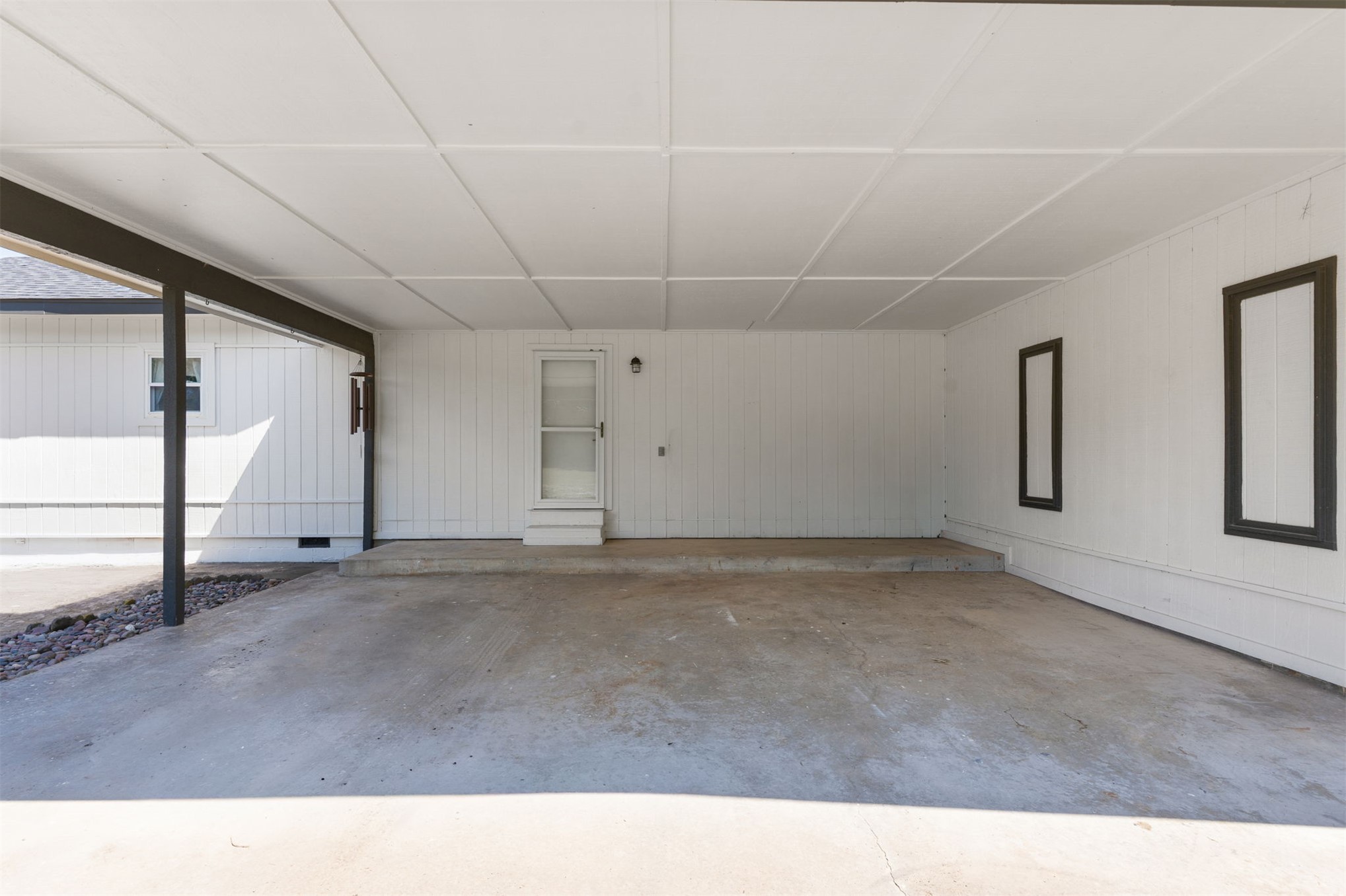 1520 S Lynn Lane Road