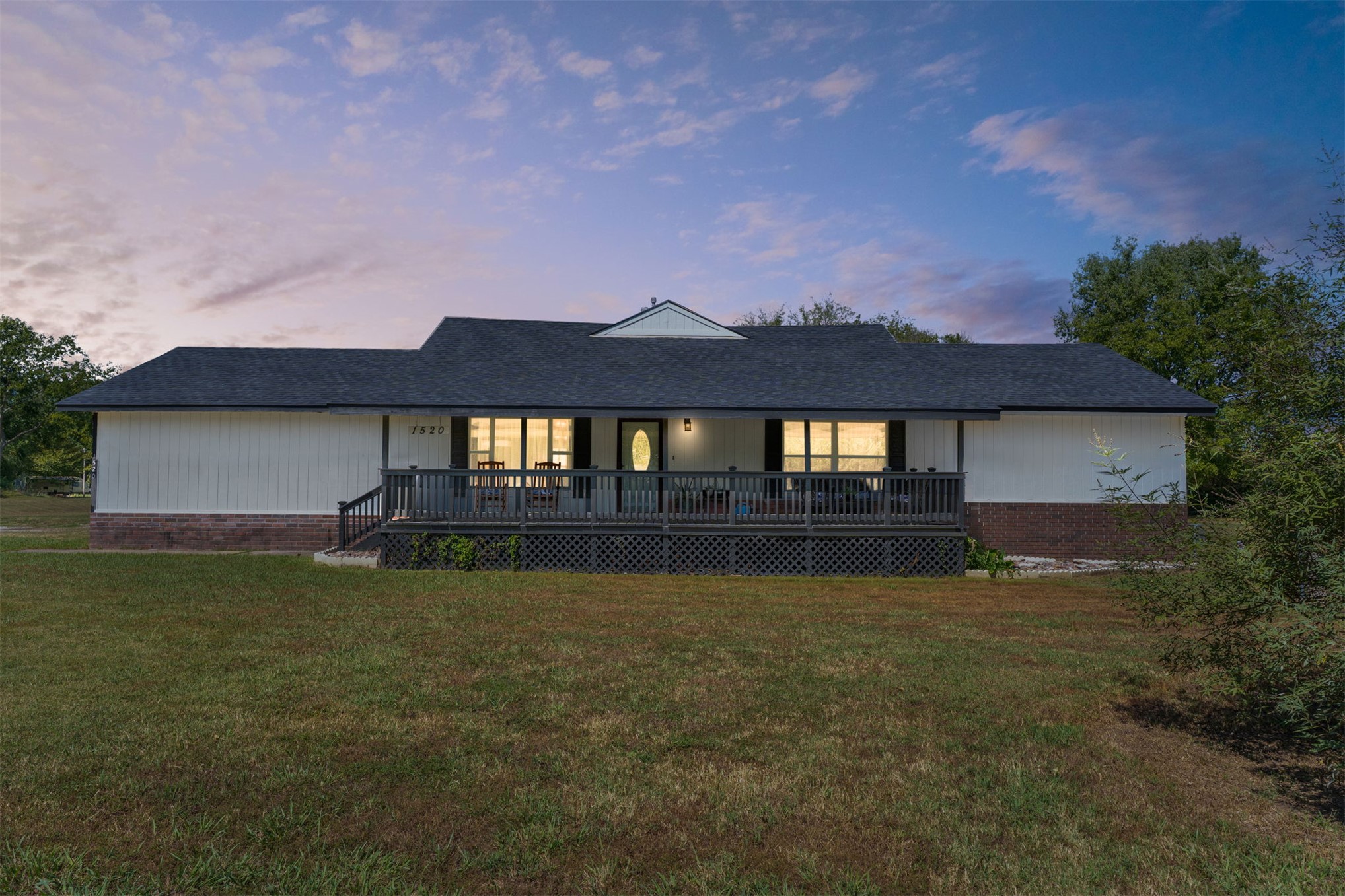 1520 S Lynn Lane Road