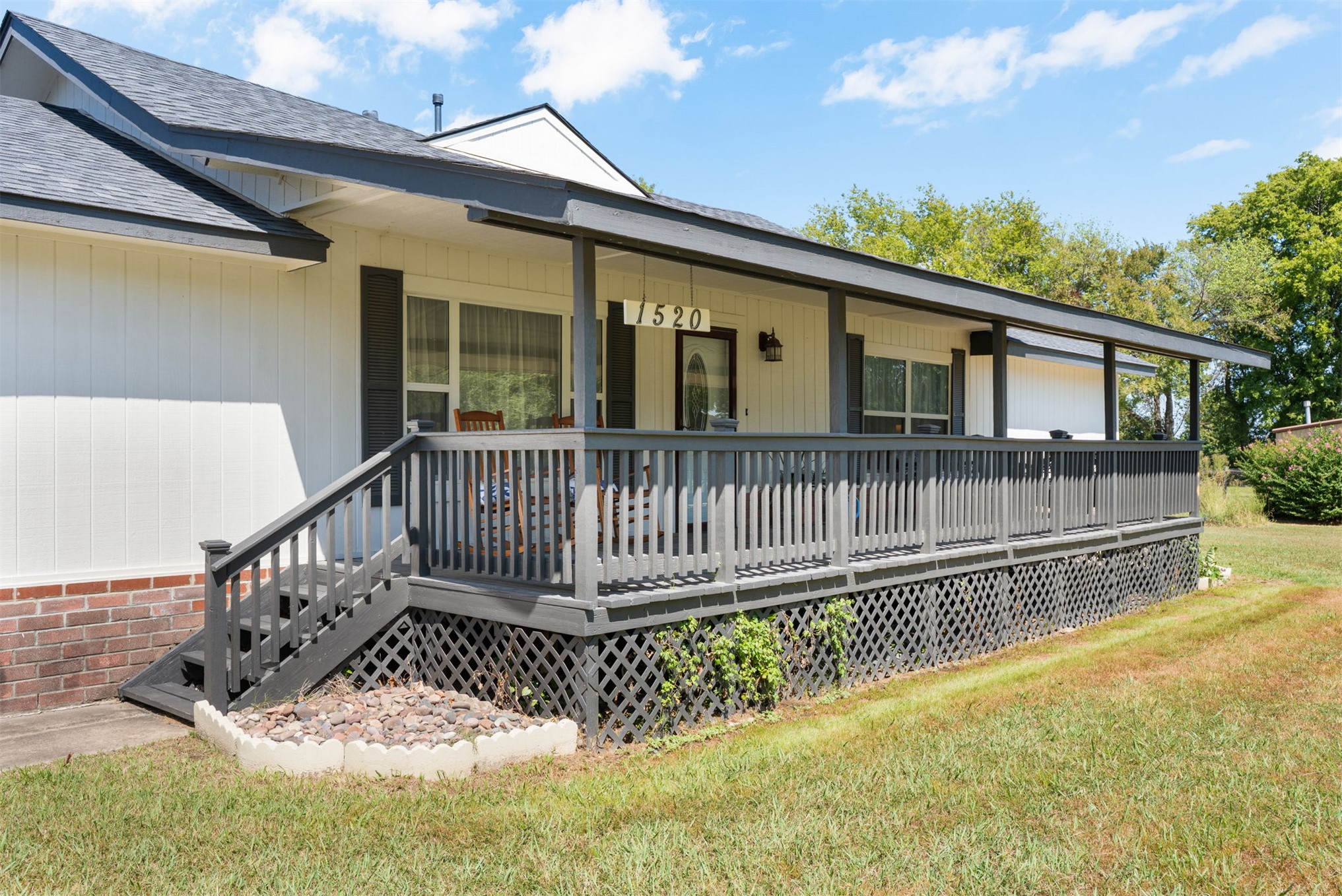 1520 S Lynn Lane Road