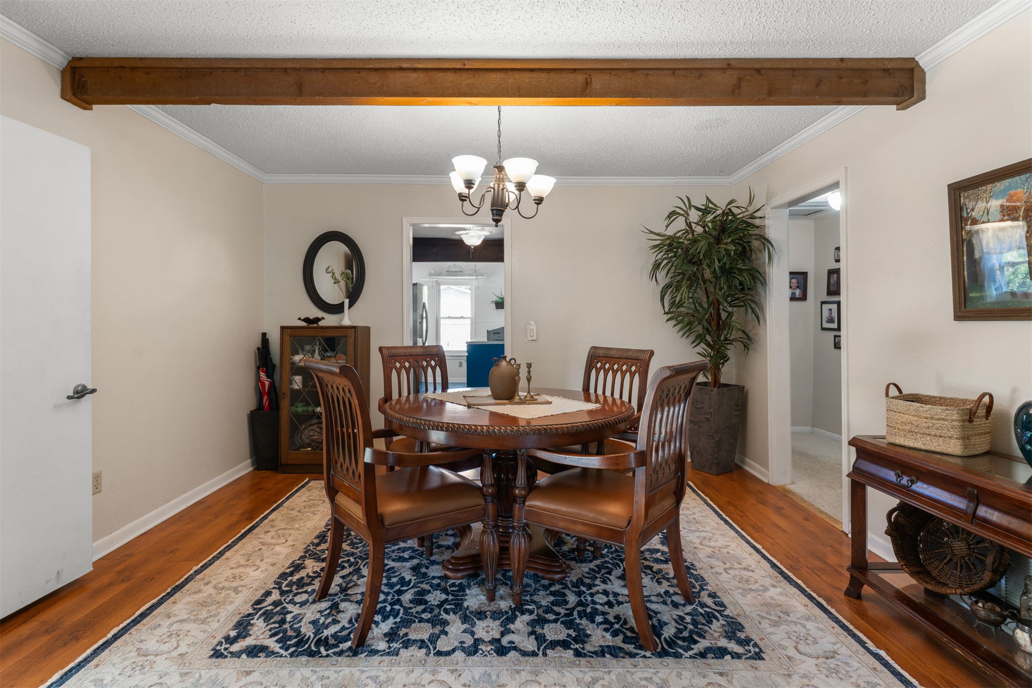 1520 S Lynn Lane Road