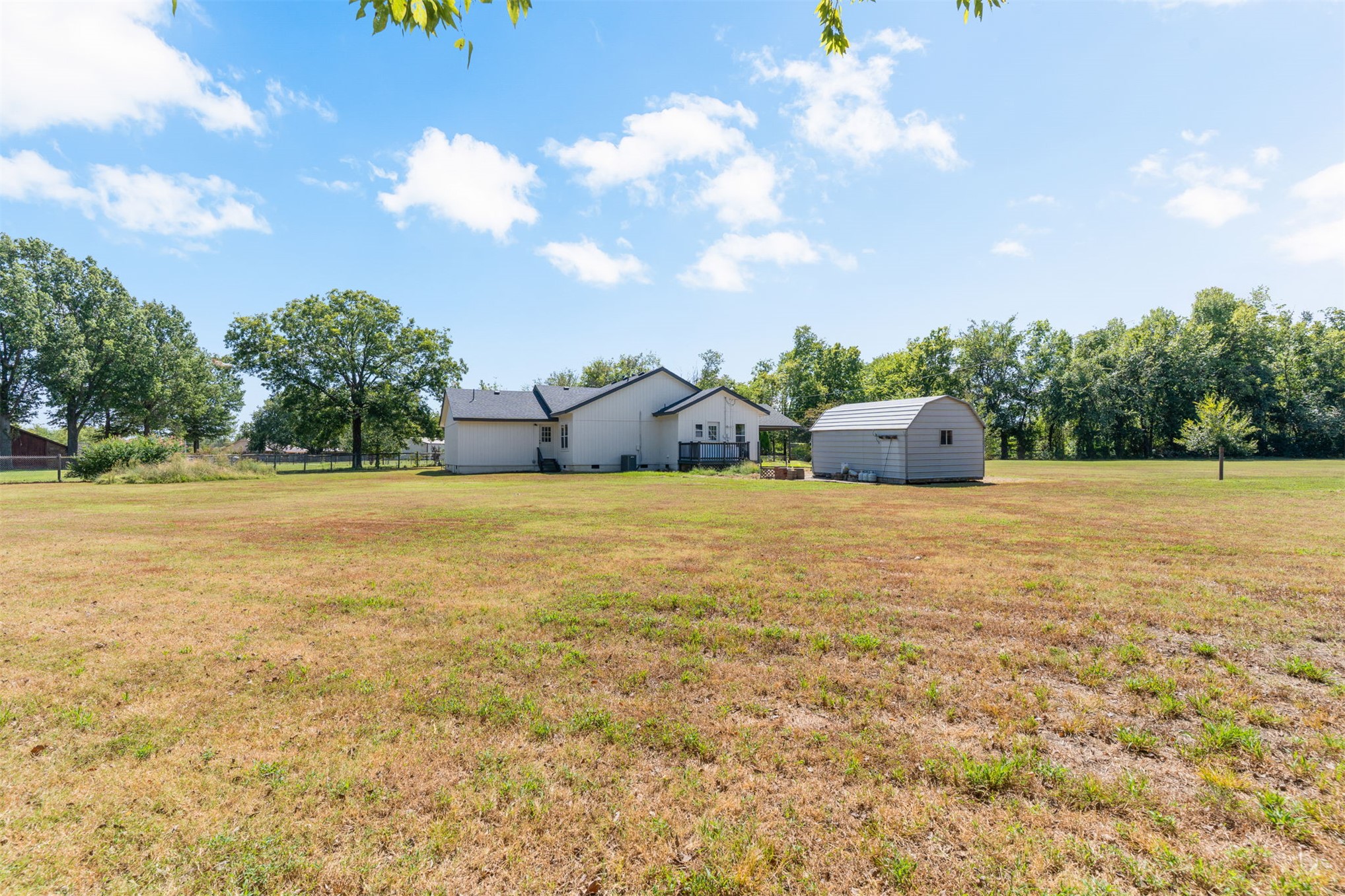1520 S Lynn Lane Road