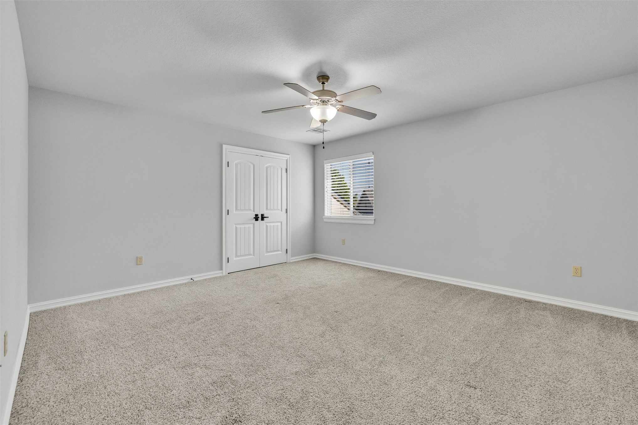 10712 S 95th Court