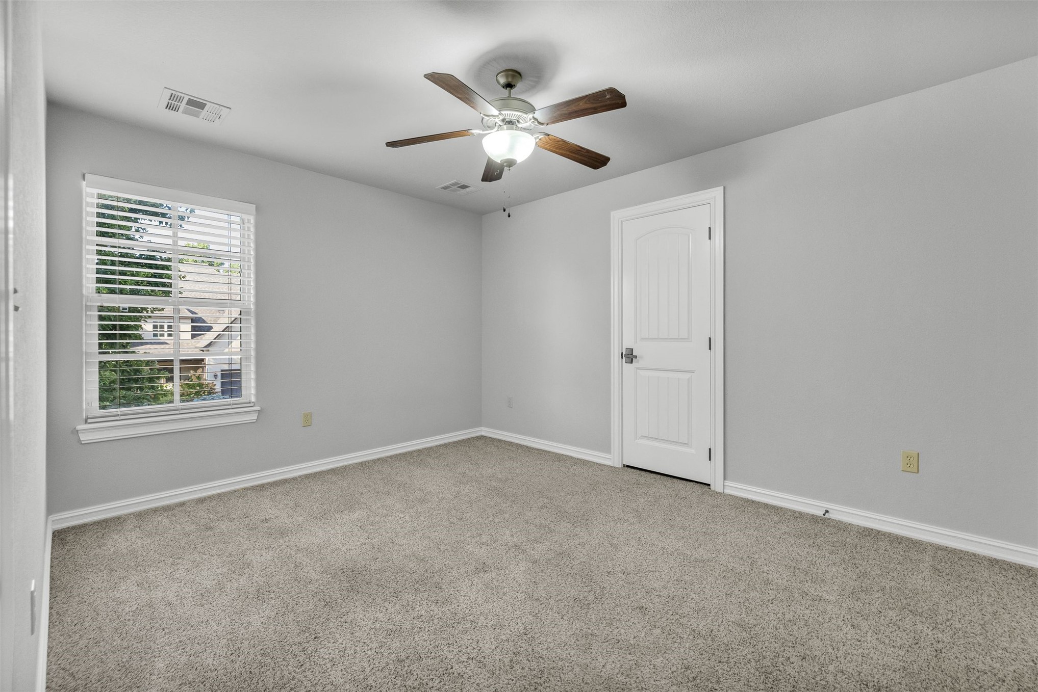 10712 S 95th Court