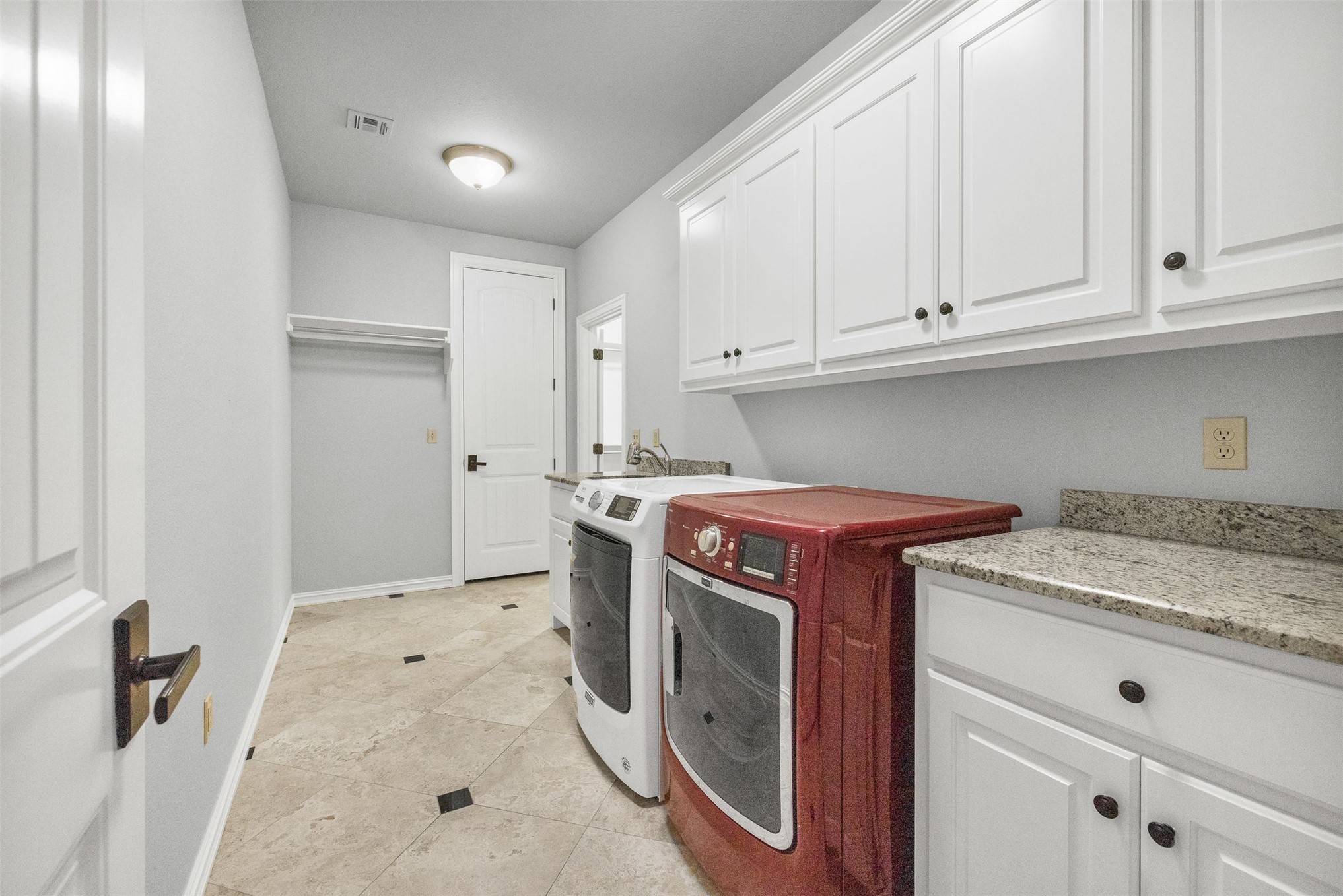 10712 S 95th Court