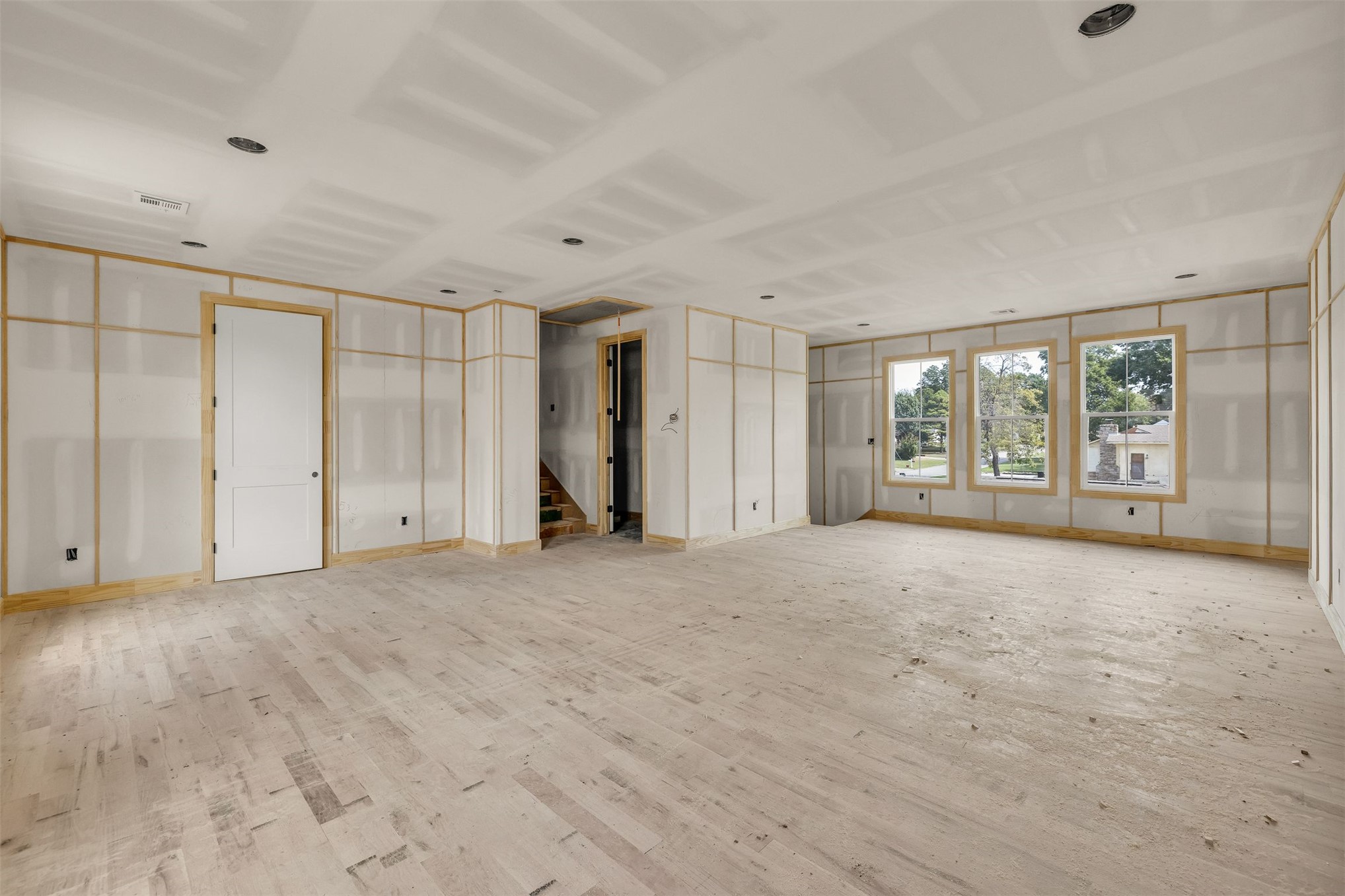 315 E Broadway Avenue