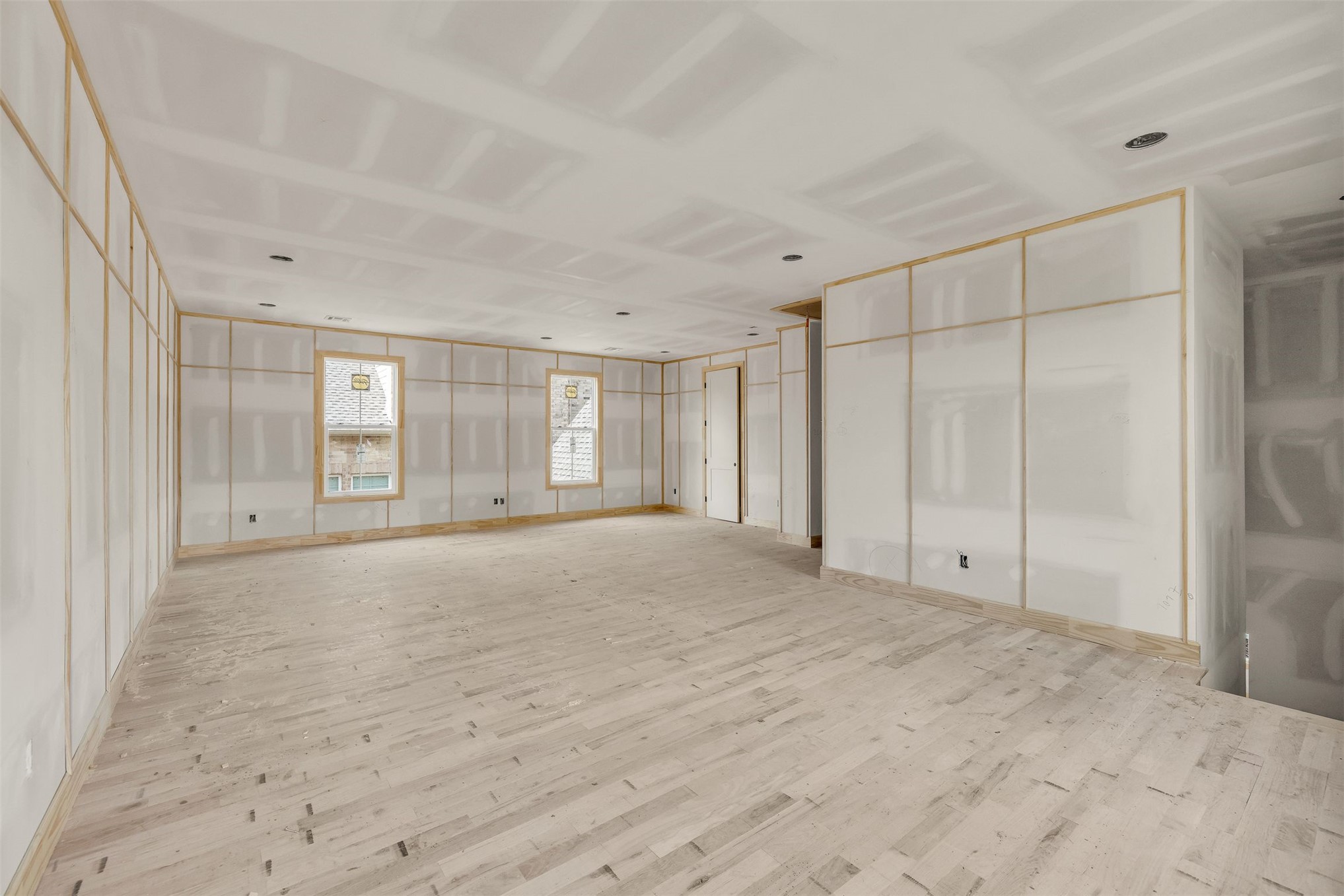 315 E Broadway Avenue