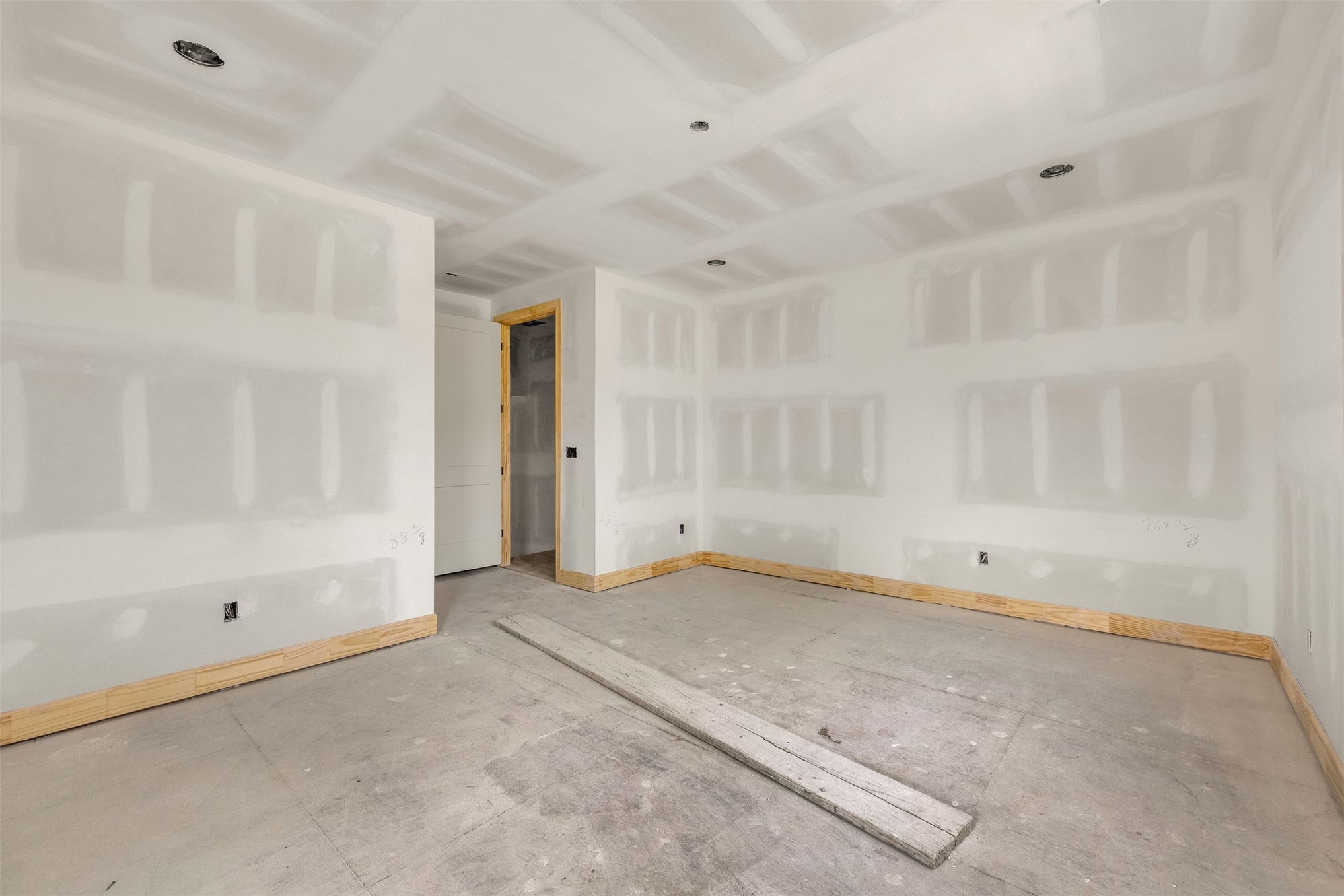315 E Broadway Avenue