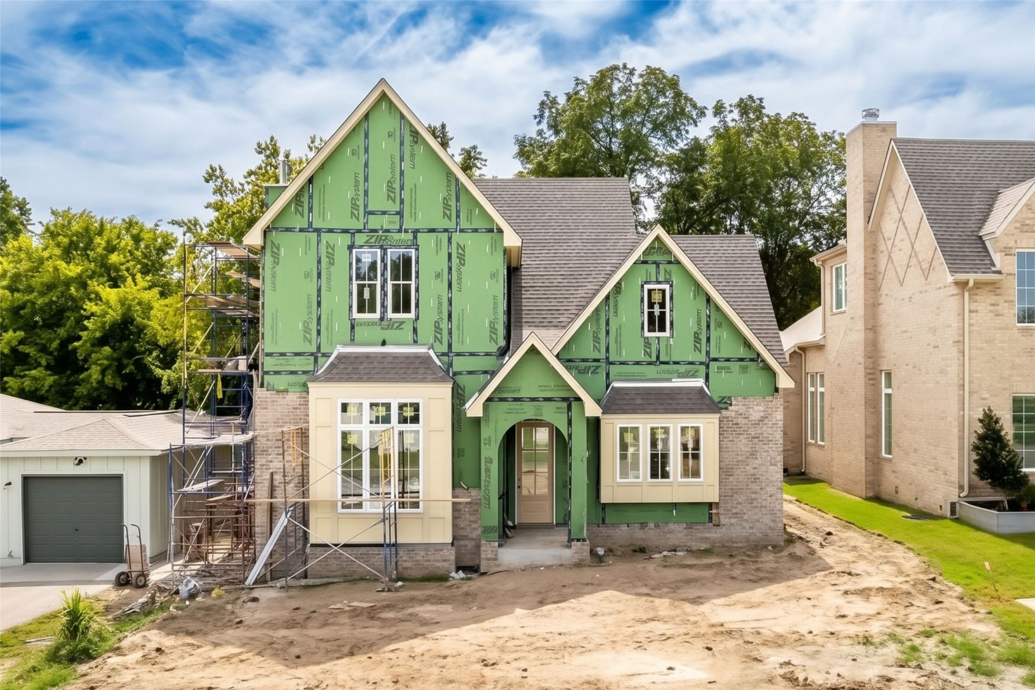 315 E Broadway Avenue