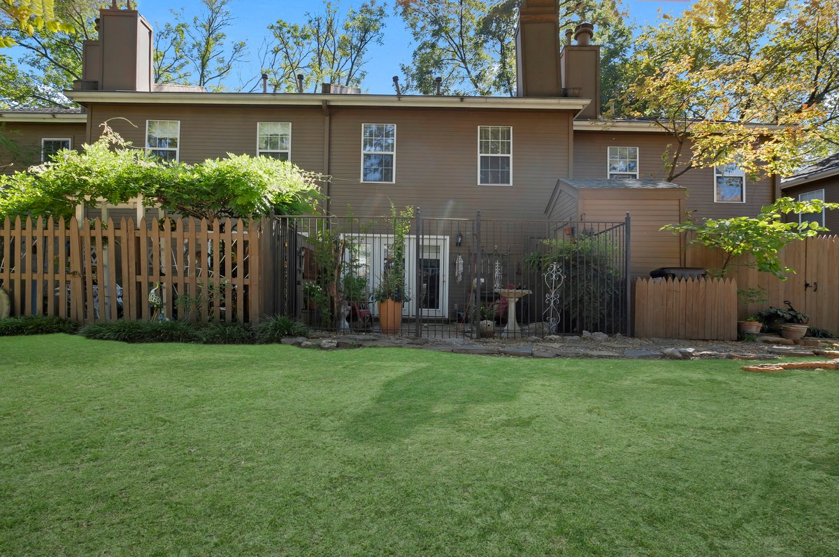6229 S Yorktown Avenue 6229