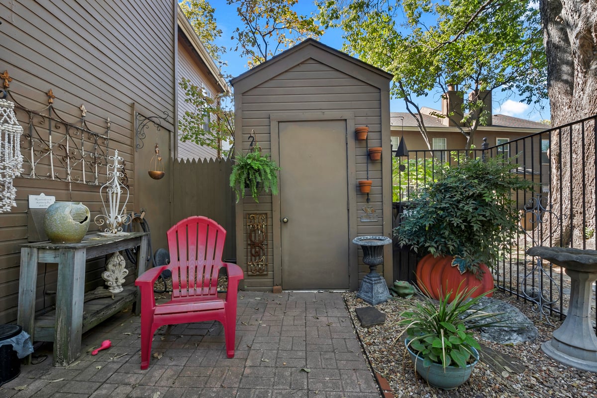 6229 S Yorktown Avenue 6229