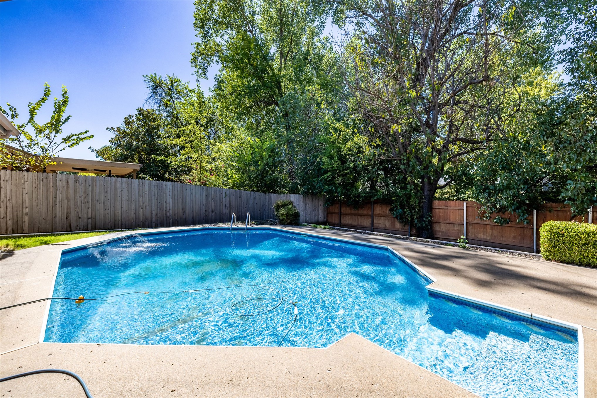 1416 N Juniper Place