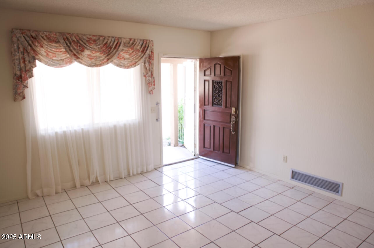 7770 S CAMINO MIRLO