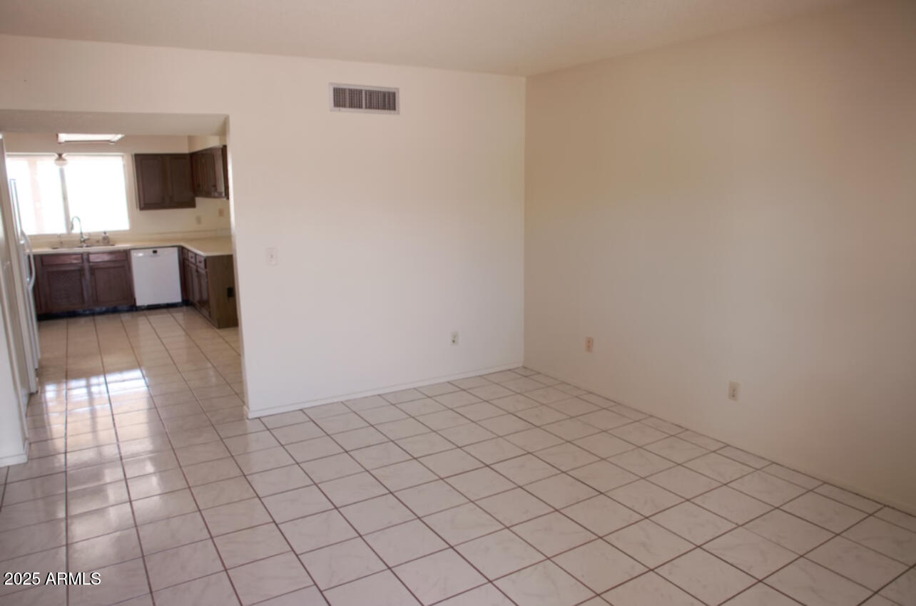 7770 S CAMINO MIRLO
