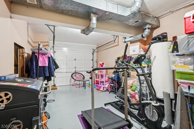 123 E 24Th St 4