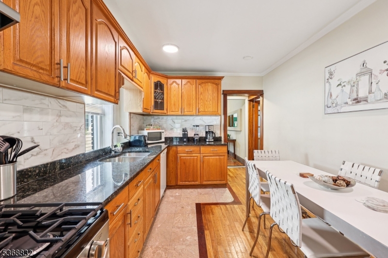 5 77Th St