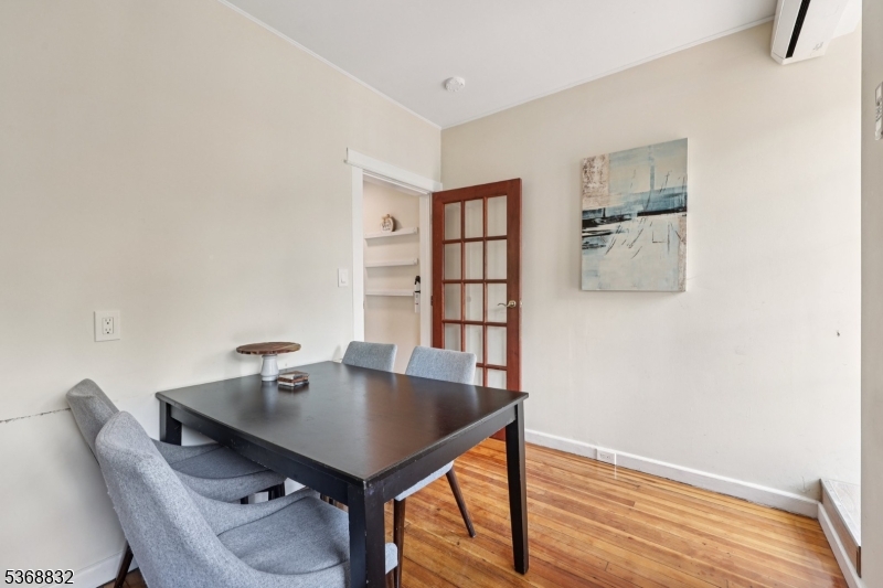 5 77Th St