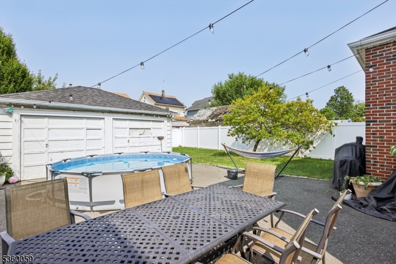 765 Bailey Ave