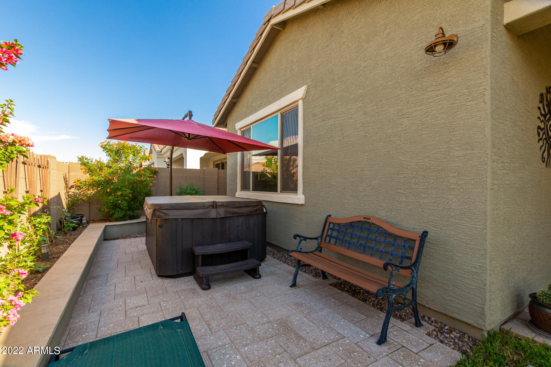 2830 E HIDALGO Avenue