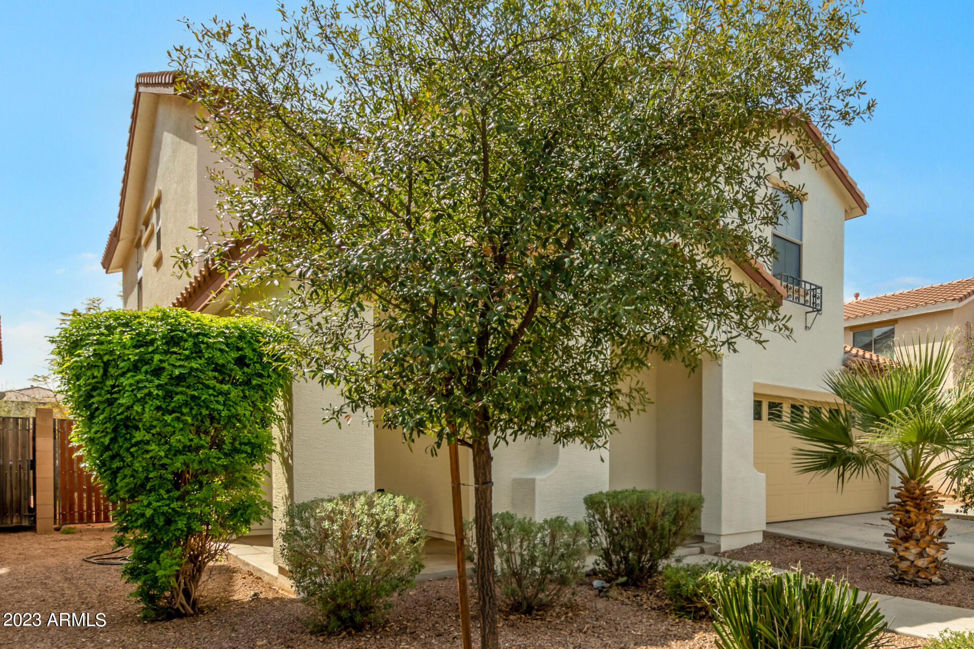 3453 E TULSA Street