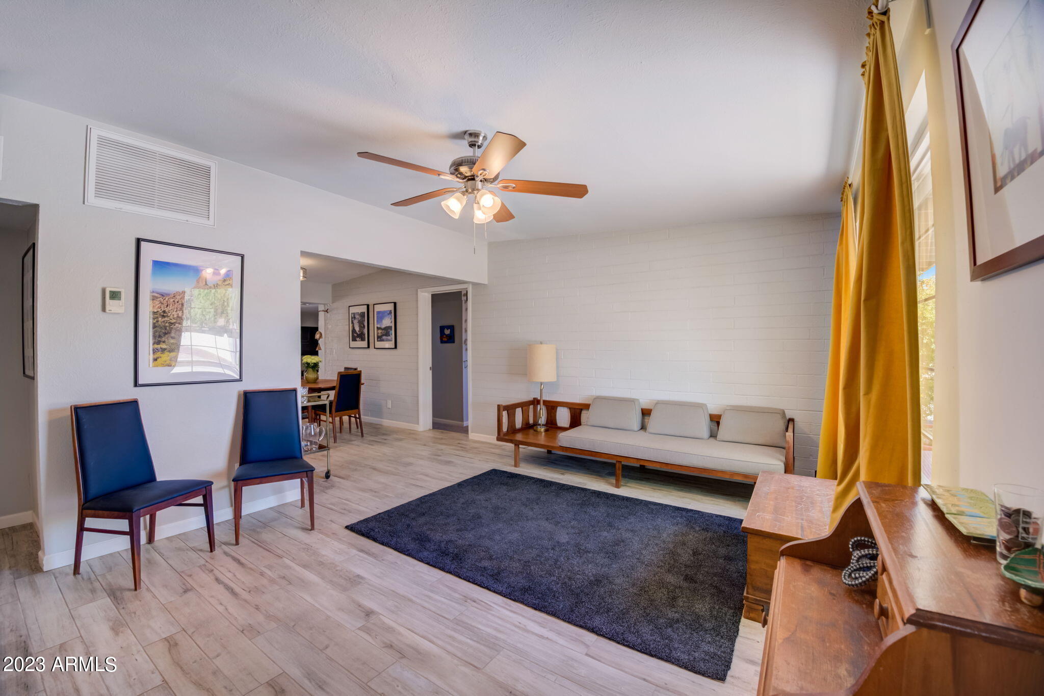 1215 E KALER Drive