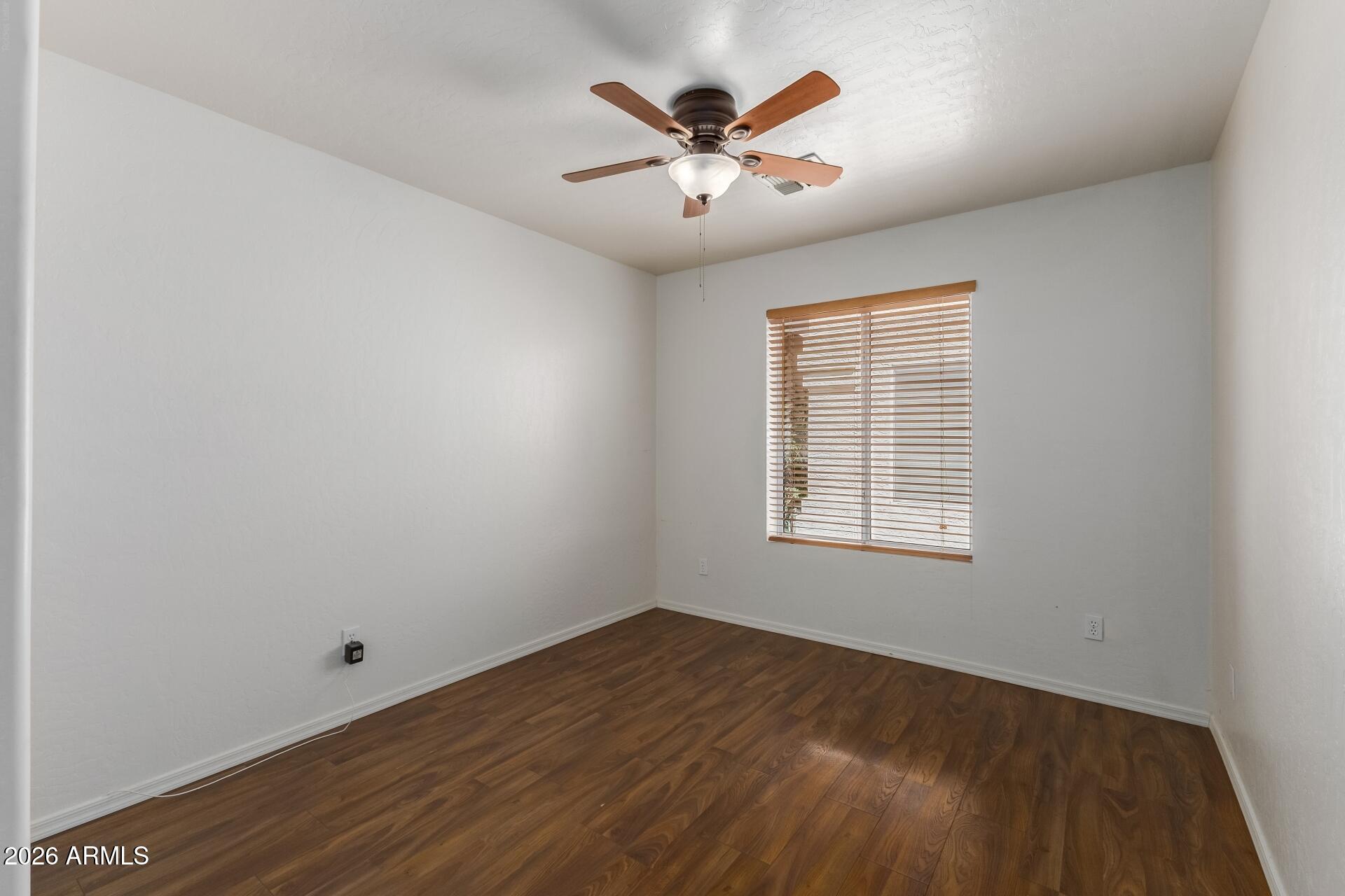 635 W ENSUENO Court