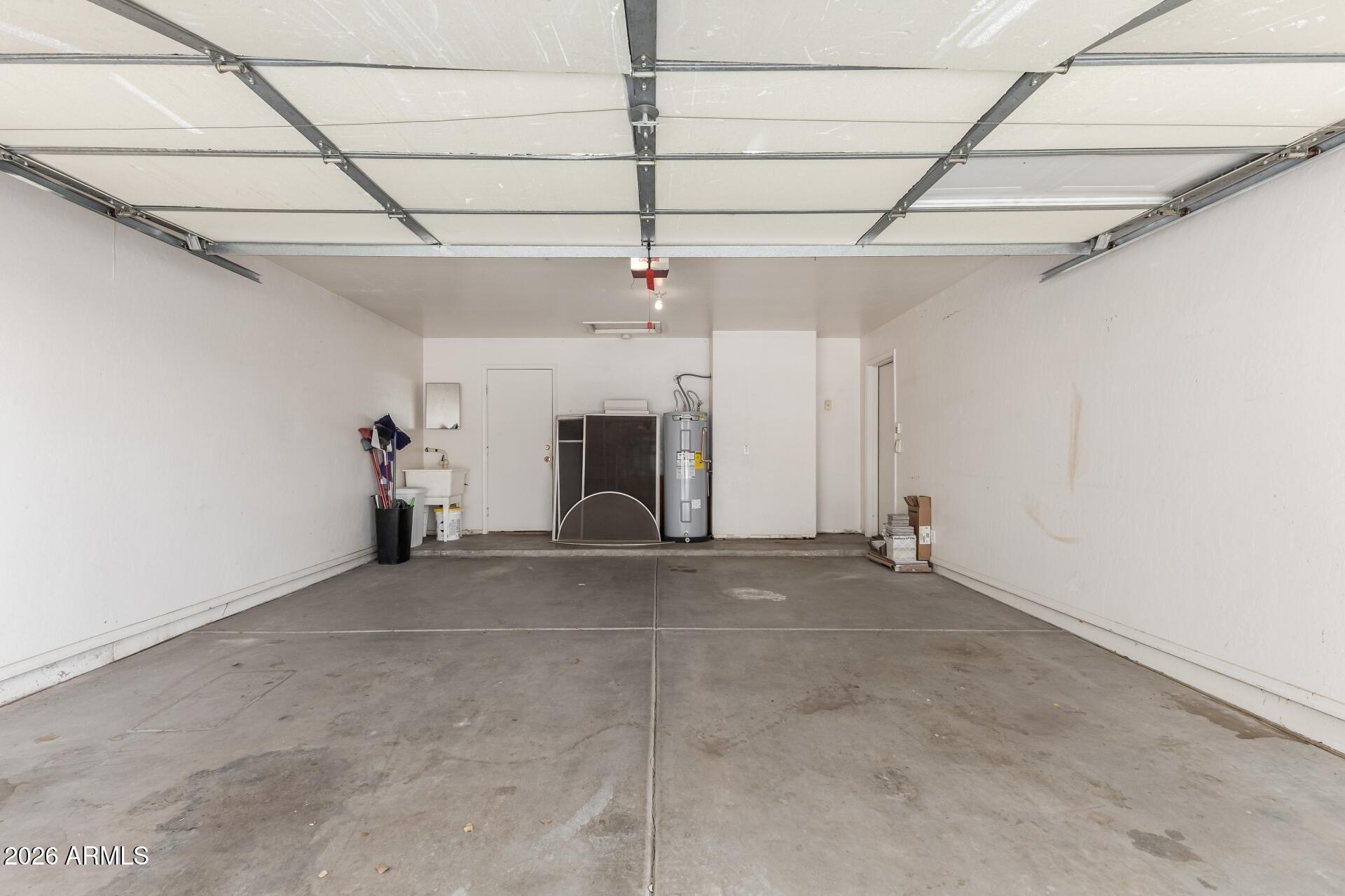 635 W ENSUENO Court