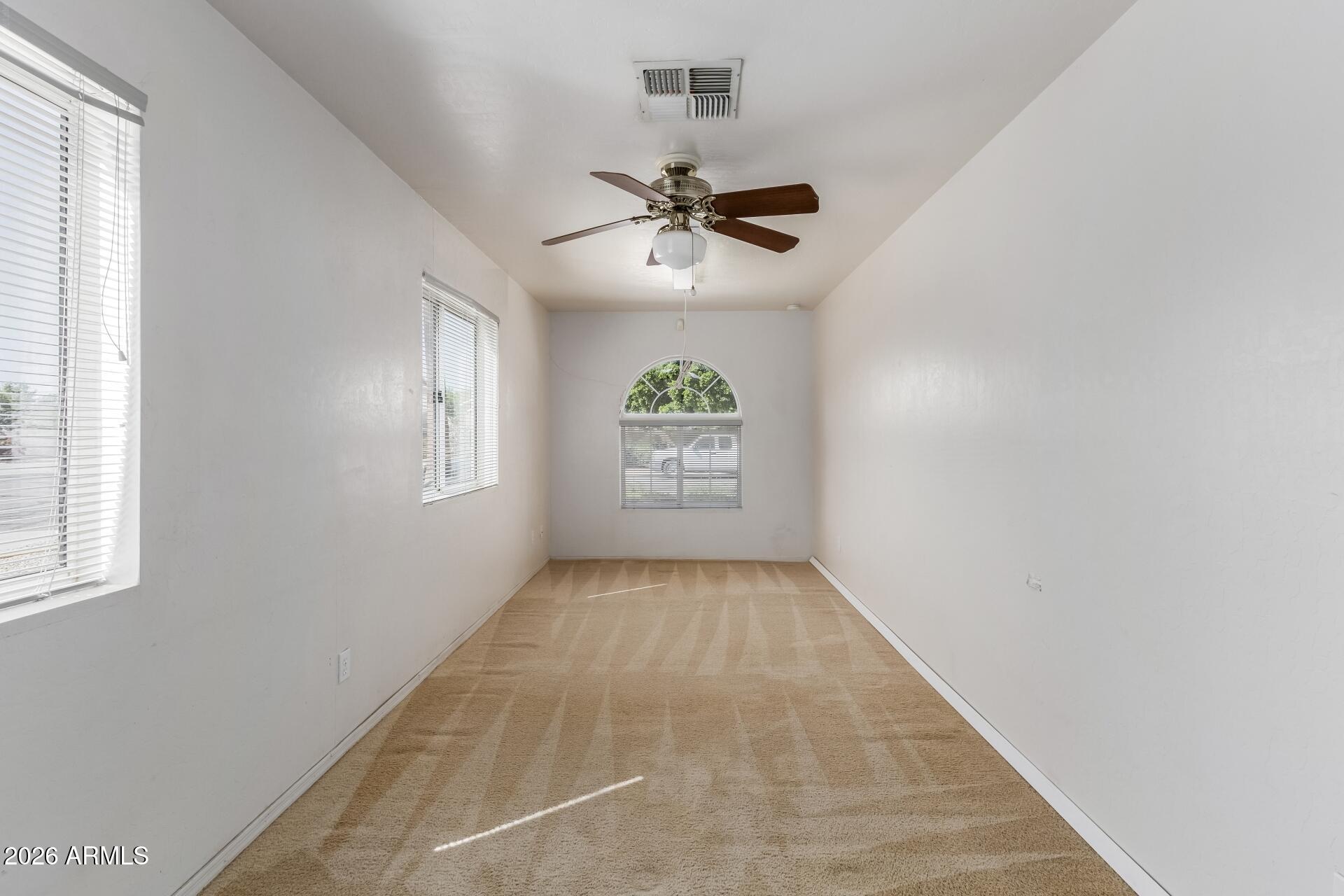 635 W ENSUENO Court