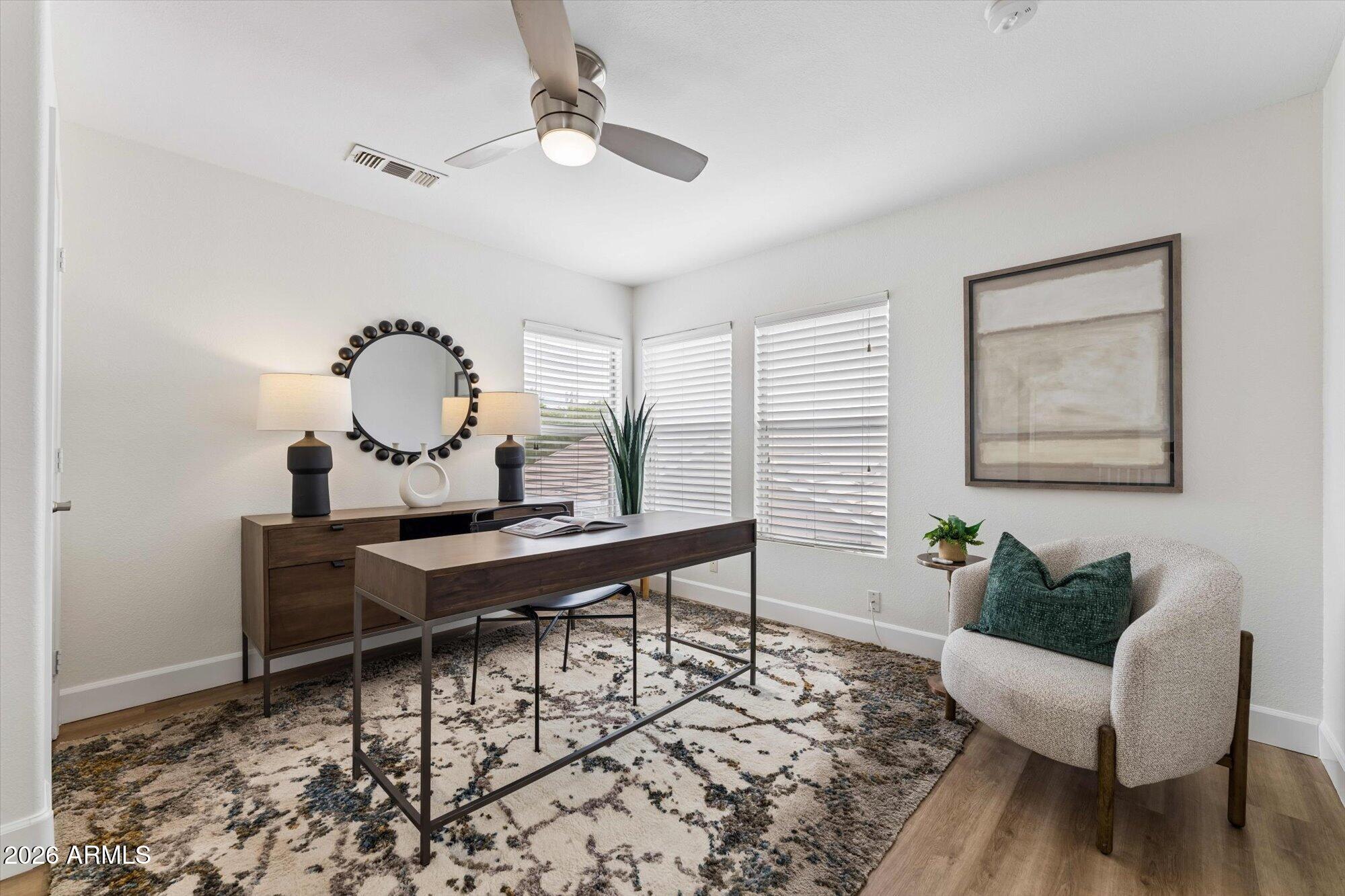 1039 W JUANITA Avenue