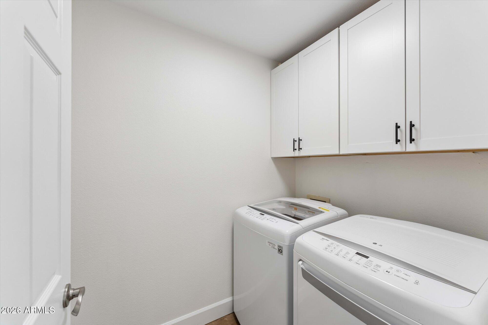 1039 W JUANITA Avenue