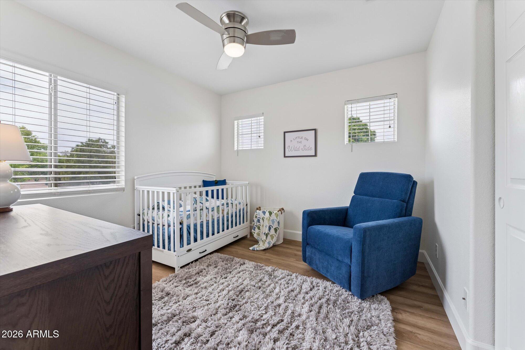 1039 W JUANITA Avenue