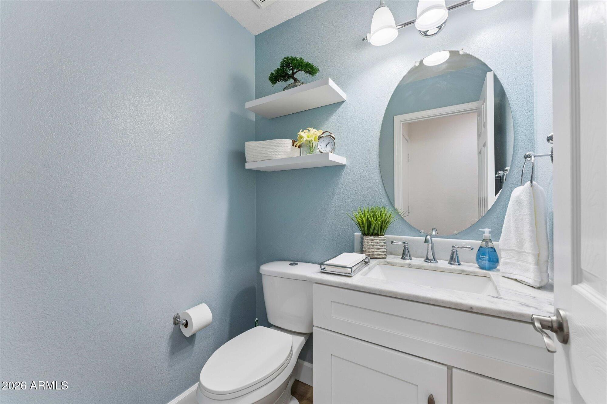 1039 W JUANITA Avenue